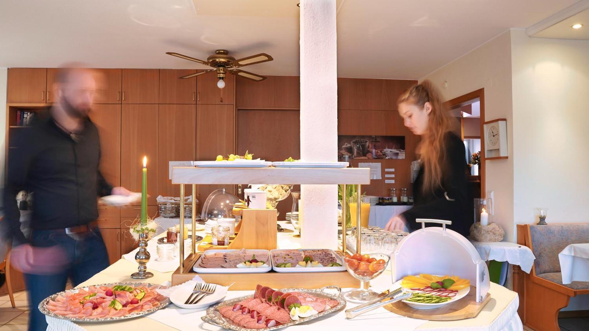 Hotel Schweizerhof Boebingen an der Rems ภายนอก รูปภาพ