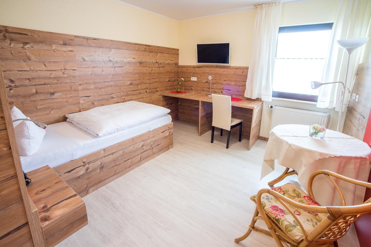 Hotel Schweizerhof Boebingen an der Rems ภายนอก รูปภาพ