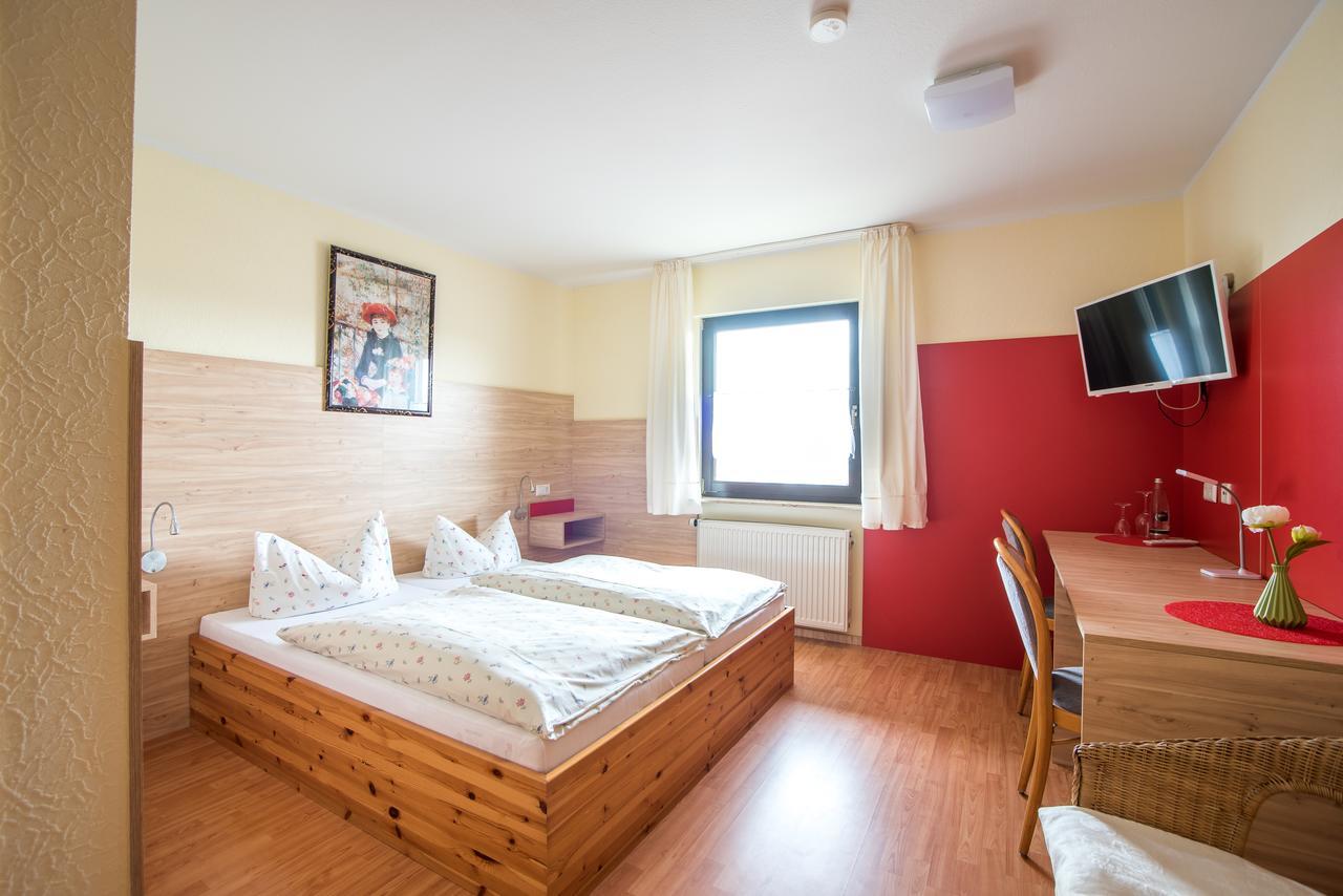 Hotel Schweizerhof Boebingen an der Rems ภายนอก รูปภาพ