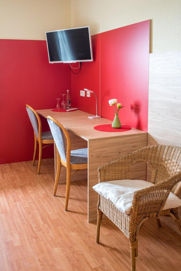 Hotel Schweizerhof Boebingen an der Rems ภายนอก รูปภาพ